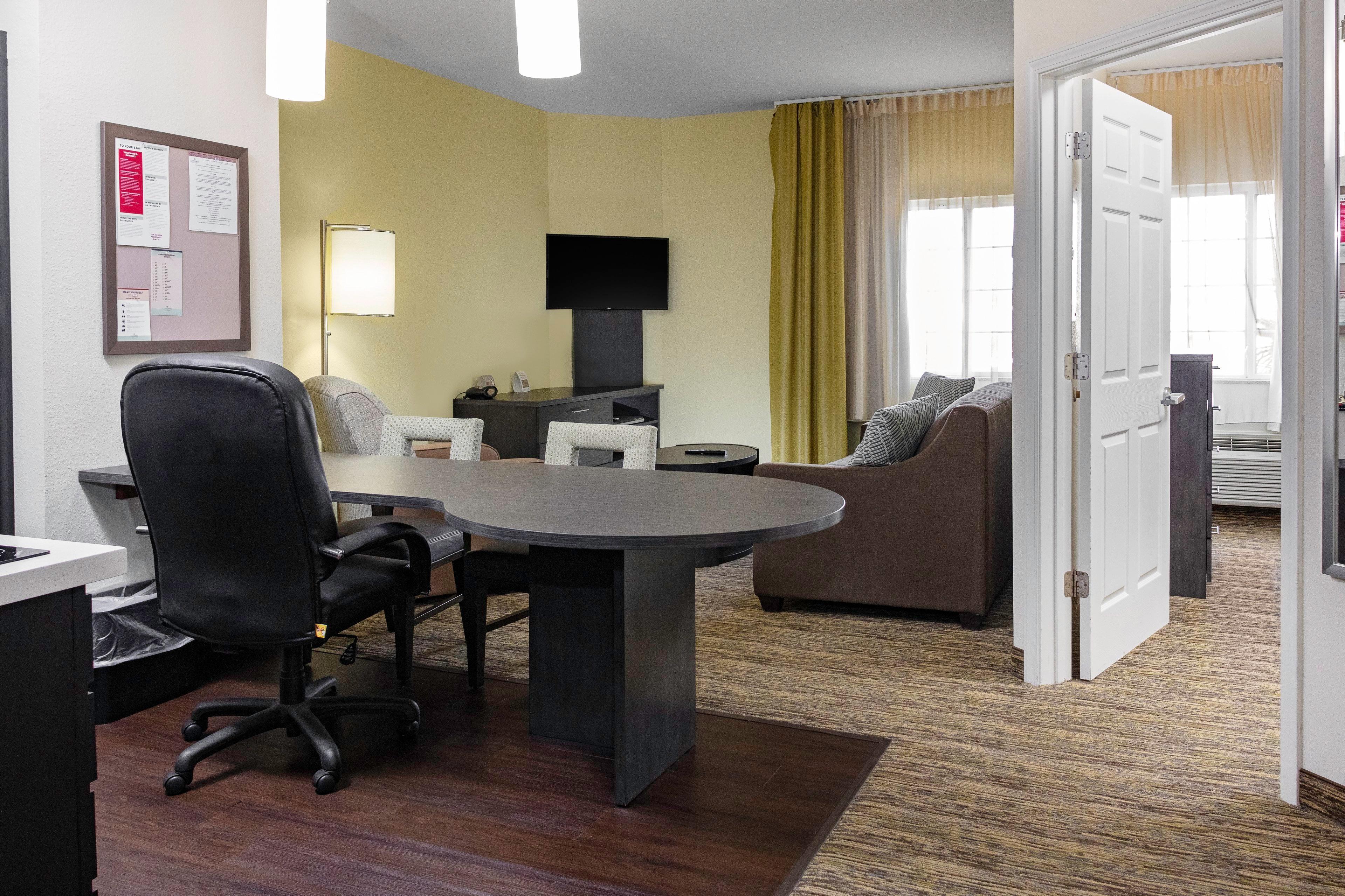 Candlewood By Ihg Warner Robins